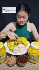 มะม่วงขนาด 800 กรัม แถมพริกเกลือ สด สะอาด อร่อย มีอย