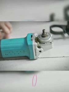 Bộ Khung Chuyển Đổi Máy Mài Góc Thành Máy Chà Nhám Dây Đai Kèm 2 Dây Chà Nhám Cho Máy Mài Góc 100mm - Dụng Cụ Mài Kim Loại Loại Bỏ Gỉ Sét