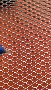 ตะแกรงลูมิเนียมอบสีดำ ขนาด 40x40 ซม.ตะแกรงอลูมิเนียมแท้ ติดสเกิร์ตรถ ติดช่องกันหนู ติดท่อระบายน้ำ ติดในช่องรางน้ำ งานโมเดล