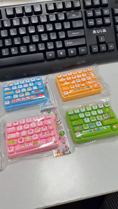 {SG Local} 26-Key Mini Stress Relief Keyboard Toy With Keychain 8.5x6.5x2cm