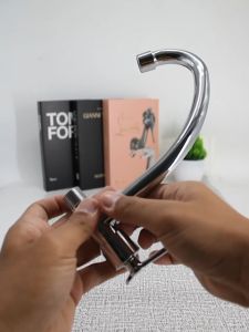 Kran Angsa Wastafel Cuci Piring & Kran Air Non Fleksibel Bahan Stainless JS-25