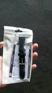 Tali Jam Tangan Kulit Wanita - Pull Up Warna Hitam Garansi 1 Tahun
