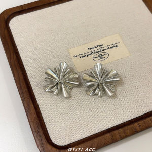 Korean Style Long Sweater Chain Flower Pendant Drawstring Necklace Versatile Womens Fashion Jewelry Silver Alloy Material