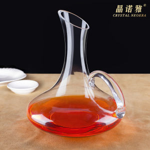 Crystal Glass Wine Decanter with Handle Lead-Free Red Wine Pouring Pot European Style Home Use Wine Server Elegant Design