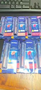 Son dưỡng môi có màu NIVEA Rich Care & Color SPF20 PA++ nhiều phân loại - Nhật Bản