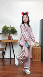 Stelan Anak Perempuan Motif Rantai Yang Elegan Dan stylis Dengan Lengan Balon Terbaru.BQ