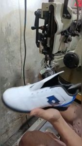 Sepatu Jumbo Futsal/Tennis Lotto Putih Biru