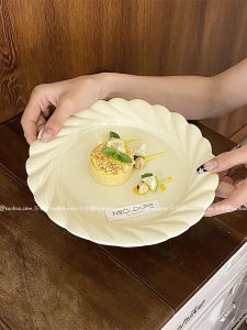 French Cream Color Dessert Plate Afternoon Tea Cake Plate Luxury Fruit Salad Dish Ceramic Engraving Home Use Floral Shape