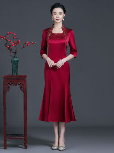 ชุดราตรีผู้หญิงวัยกลางคน ชุดแต่งงานสุดหรู ชุดยาวคลุมเข่า ทรงเข้ารูป ผ้าอะซิเตท ทรงเข้ารูป เดรสยาวคลุมเข่า