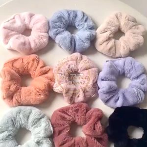 Ikat Rambut Scrunchie Korea Perempuan Dewasa Bahan Kain Velboa Bulu Halus Aksesoris Rambut AK190