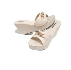 nadine olshop sendal wedges wanita slop simpel variasi rantai emas na005