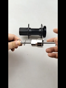 Bike Hub Removal Tool – Universal Slotted Socket Wrench for MTB & Road Bicycle Repair