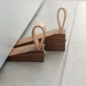 Door Stop Solid Wood Heightening Creative Door Stop Door Stopper to Block the Door Machine Door Stopper Anti-Collision Door Stop Door Top Blocking Door Handy Gadget Door Wedge