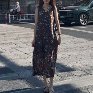 Fashionable Floral Print Mini Dress Womens Sleeveless Slimming Summer 2025 New Style Casual round Neck Short Dress