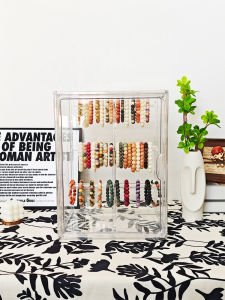 กล่องเก็บสร้อยข้อมือคริสตัลใสป้องกันฝุ่น อุปกรณ์ตกแต่งหน้าที่ทำงาน พวงกุญแจ เครื่องประดับ กล่องใส่เครื่องประดับ เรียบง่าย