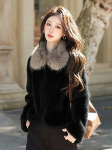QFN | Fashionable Black Turn-Down Collar Furry Soft Ladies Winter Outerwear Cardi