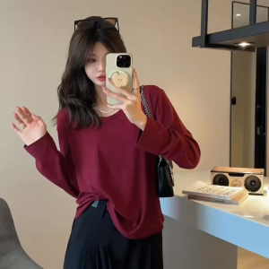 Áo Lót Lông Nữ Siêu Hot Với Thiết Kế Thoải Mái Thoáng Mát Cùng Chất Liệu Giữ Nhiệt Siêu Ấm Cho Bạn