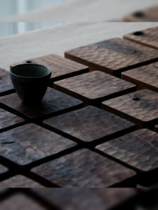 แผ่นรองแก้วสไตล์ญี่ปุ่น แผ่นรองแก้วลายหนู แผ่นรองแก้วไม้แกะสลักลายหนู แผ่นรองแก้วกันร้อน แผ่นรองแก้วไม้