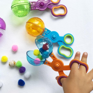 Handy Scooper – Fine Motor Skills Tool for Kids | Sensory Play & OT Activity Toy (1pc)