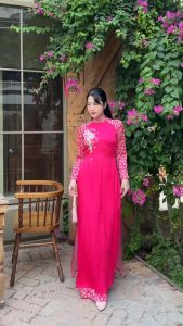 Bộ áo dài gấm cổ trụ phối hoa nhí nhỏ xinh AD042 -LadyFashion- Khánh Linh Style