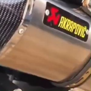 Knalpot Akrapovic Layang untuk Motor Matic NMAX&AEROX&PCX&VARIO