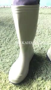 Sepatu Boot Tinggi SG Hijau Boots Karet Lokal Lentur Ringan Anti Air & Slip Perkebunan