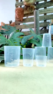 Ly Đong Nhựa 100ml