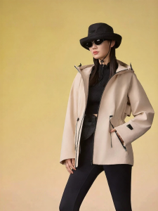 Guvet | Womens Waterproof Windproof Softshell Short Jacket