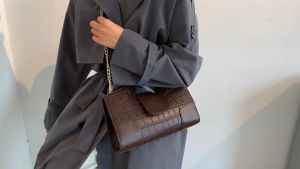 EvoQuest หนังPU กระเป๋าสะพายไหล่/ถือ แฟชั่นสุภาพสตรี ความจุสูง สไตล์เกาหลี