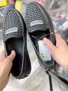 Giày siêu nhẹ lỗ nam đi mưa BIOREN CATHA màu đen - K1039