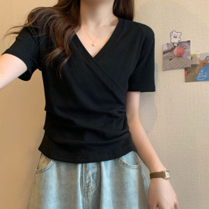 YOLO เสื้อยืดแขนสั้นคอวีไขว้ของผู้หญิงเสื้อทำงานลำลองคอต่ำ