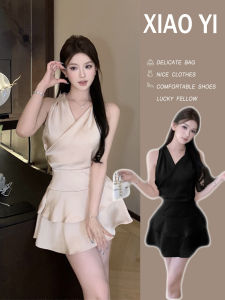 ชุดเสื้อกั๊กคอวีสีสันสดใส ชุดกระโปรงสั้นสองชิ้น แฟชั่นฤดูใบไม้ผลิ 2025 สำหรับผู้หญิงวัย 25-35 ปี โพลีเอสเตอร์ 96% หรูหรา