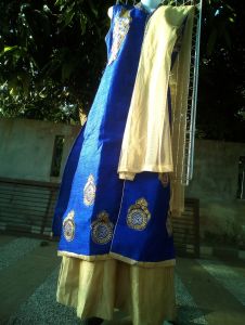 Dress Bollywood