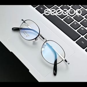 Seeouo Kacamata Model Kotak Simple Stylish Bahan Titanium Plano Lens Bisa Minus Antiradiasi Blueray Photocromic 6047