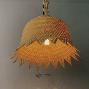 Kap Lampu Gantung Bambu: Lampu Dekorasi Model Bunga Matahari Kerajinan Anyaman Bambu