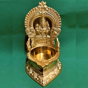 Big size Aishwarya Kanchi Kamakshi Karumbu Vilakku / Kamakshi lamp