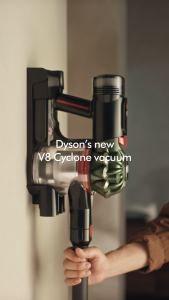 Dyson V8 Cyclone Cordless Vacuum Cleaner (Black/Green) - Penyedot Debu | Membersihkan lantai keras dan karpet
