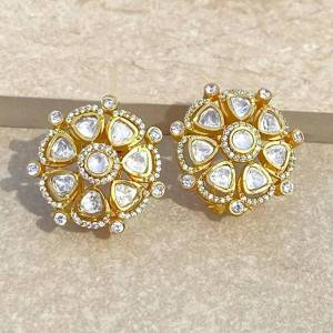 Huitan Fresh Style Flower Women Stud Earrings Inlaid Brilliant CZ Fashion Accessories for Wedding Party Lady Aesthetic Jewelry