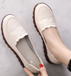 Leather Flat Bottom Single Shoes Womens Soft Bottom Mom Shoes Comfortable Bean Bean Summer Casual Small Leather Shoes