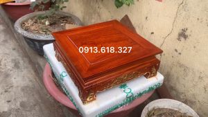 Đôn bàn chiện dơi vàng gỗ hươngbàn vuông đế cỡ kích thước mặt vuông 38cm cao 15cm
