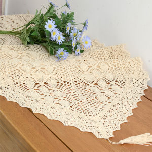 Besee | French Vintage Lace Table Runner