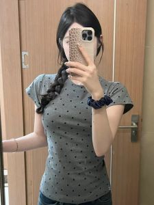 plus Size Womens Grey Polka Dot Short Sleeve T-Shirt Slim Fit Summer Fashionable Top Commute Style Korean Version Regular Sleeve