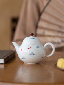 ชุดเครื่องดื่มชาแบบจีนโบราณ ถ้วยชากระเบื้องขาว ฝีมือสีเคลือบด้าน ขนาดเล็ก สไตล์จีน ลายปลาเล็ก วาดด้วยมือ