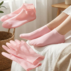 Bộ 4 Đôi Tất Dưỡng Ẩm Silicon Kèm 1 Đôi Găng Tay Và 1 Đôi Bao Chân Tất Spa Tái Sử Dụng Giúp Làm Mềm Da Chân Và Tay