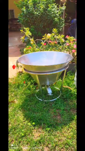 เตาเผาถ่านบำรุงดิน เตาเผาถ่านกู้โลก แบบ C1 ก้นปิด มีก็อก มีฐานรอง