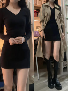 SUHUIQIAN | Black V-Neck Knit Figure-Hugging Dress
