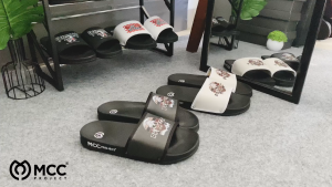 Sandal Selop Slip On Distro Casual Pria Wanita Dewasa SCREAM MCC Size 38-43 Black Sole Terbaru