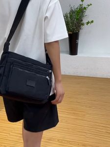 Túi Xách Đeo Chéo Omaika Năng Động Trẻ Trung Mền Chống Thấm Nước YS-8775