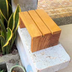 Ghế đẩu ngồi xổm | Ghế gỗ để chân văn phòng | Kệ kê đồ bằng gỗ tự nhiên | Kệ gỗ tự nhiên