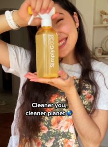 SimplyGood Bathroom Cleaner - Non-Toxic Cleaning Tablets for Tub, Tiles, Sinks - Floral Scent - Refillable & Eco-Friendly